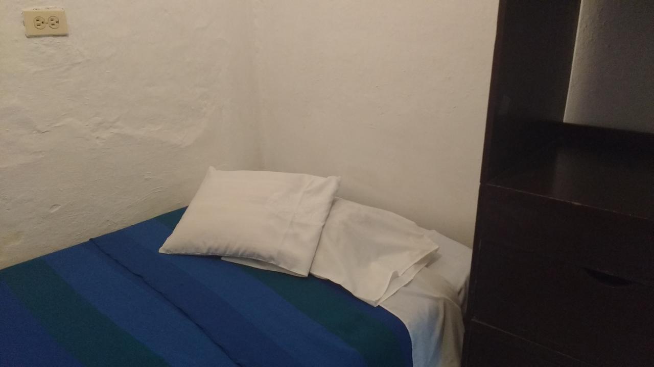 Casa Familiar Turistica Hostal Попаян Екстер'єр фото